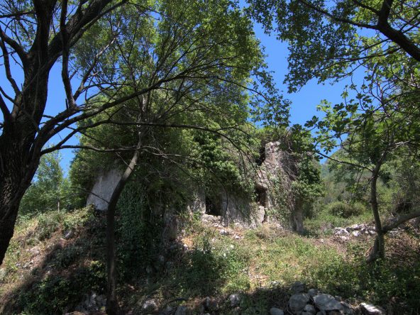 Kućište sa placem na Čelobrdu
