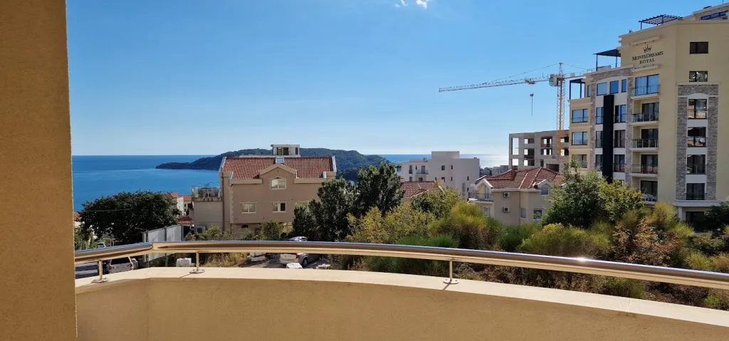Jednosoban stan u Ivanovićima s pogledom na more - pogled sa terase