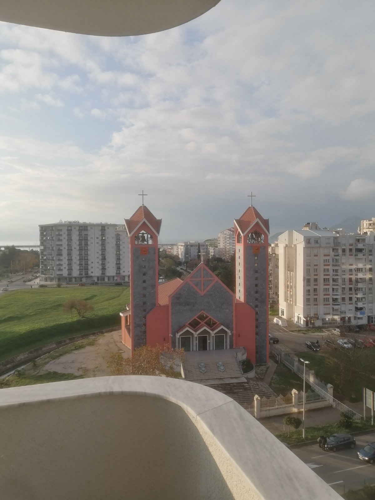 Pogled na crkvu iz stana