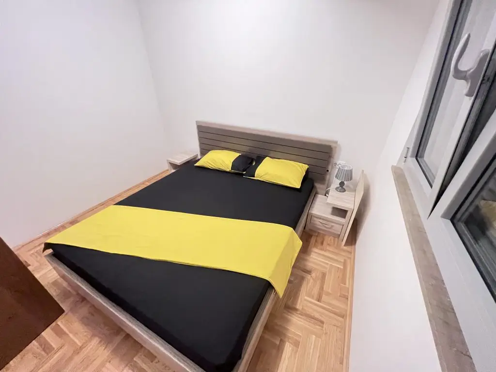 Soba sa bračnim krevetom