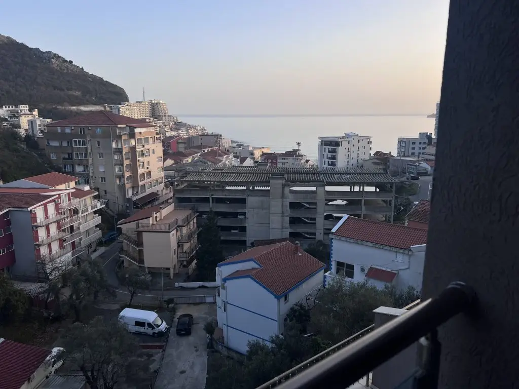 Besprekoran pogled na more