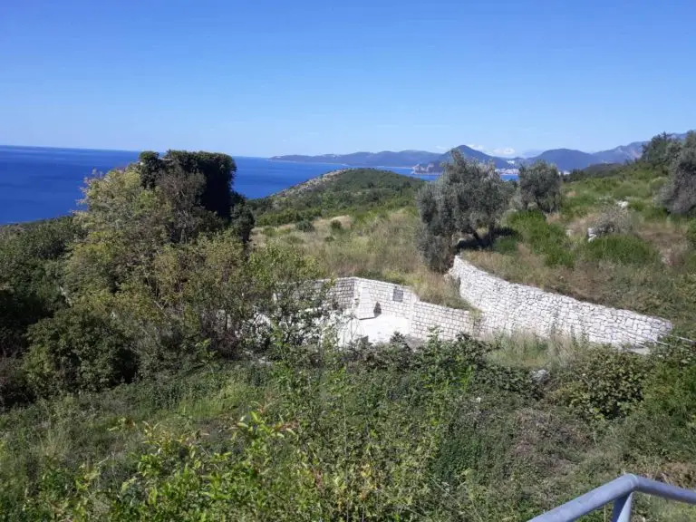 Plac za izgradnju u Rezevicima