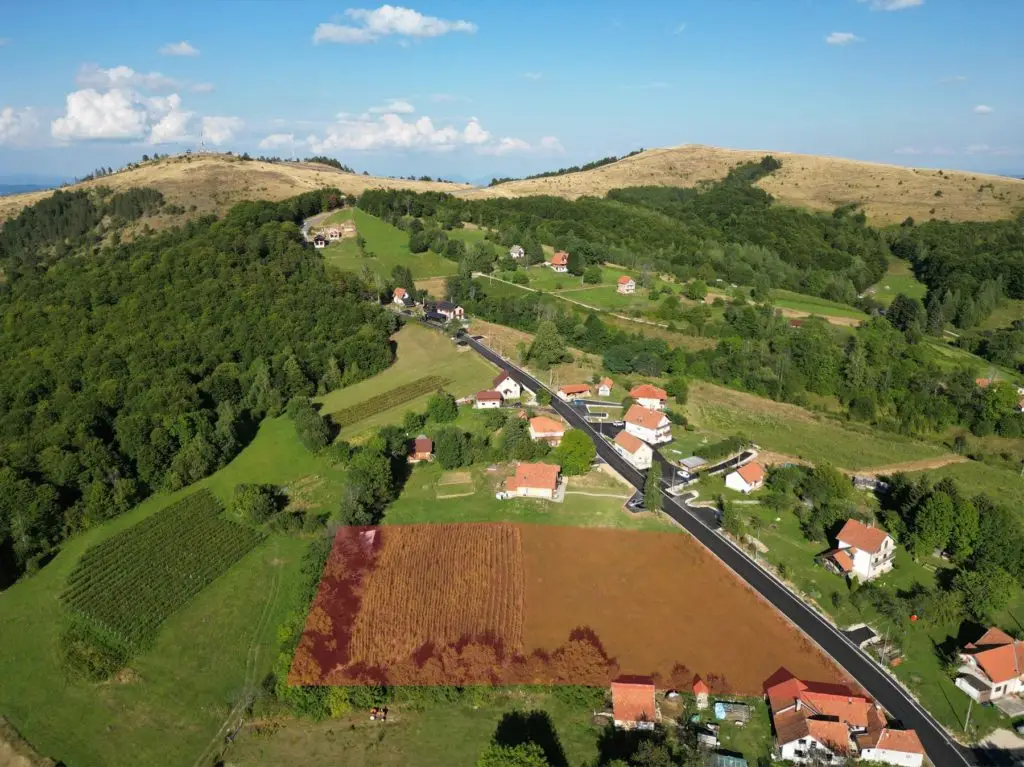 prodaja zemljišta na planini