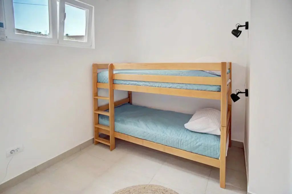 kuća apartmanskog tipa u Crnoj Gori