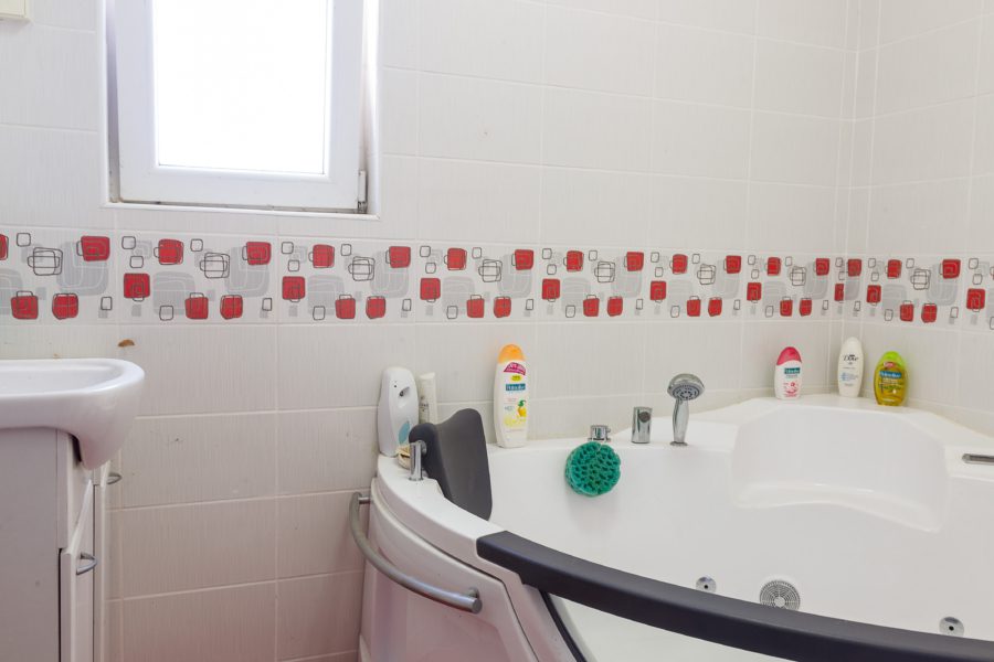 opremljena kuća u Crnoj Gori