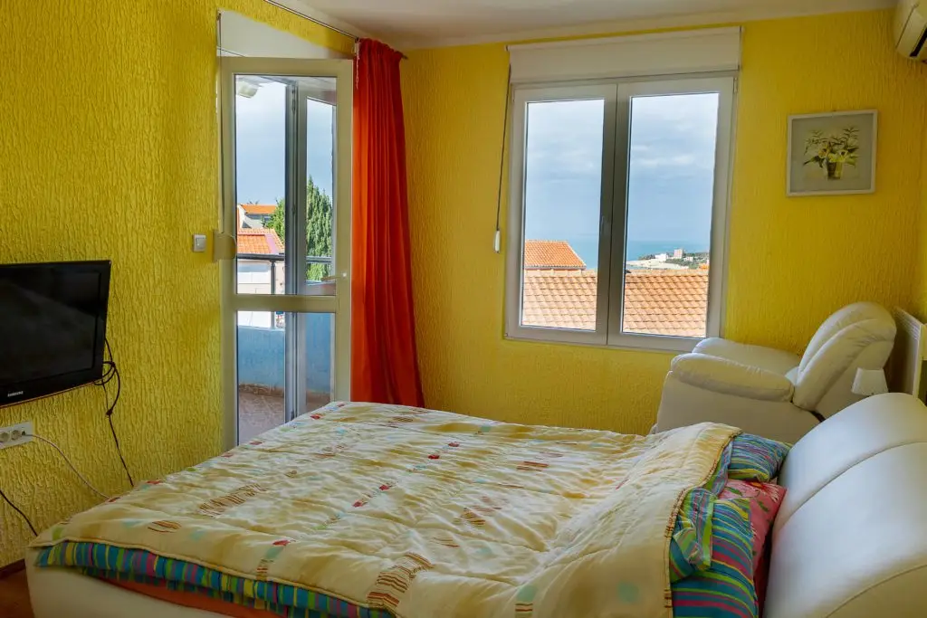 opremljena kuća u Ulcinju