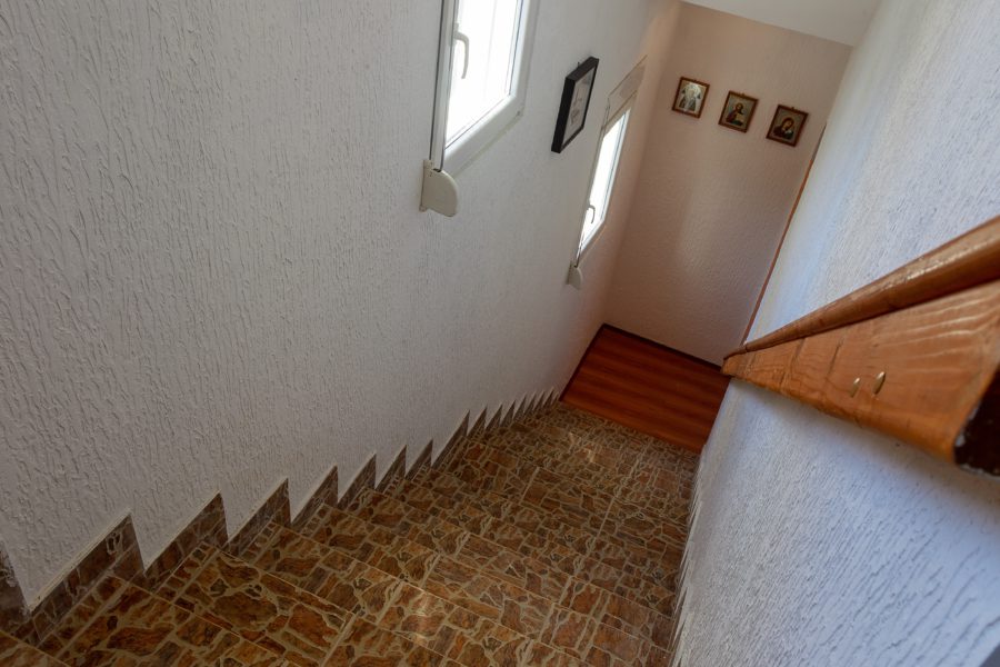 kuća u Ulcinju u naselju Kunje