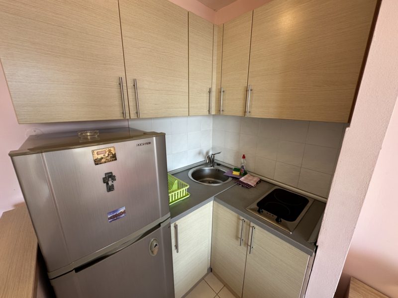 namešten stan u Bečićima