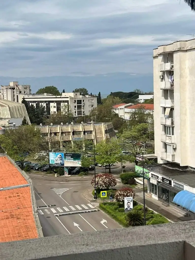 stan u centru Bara