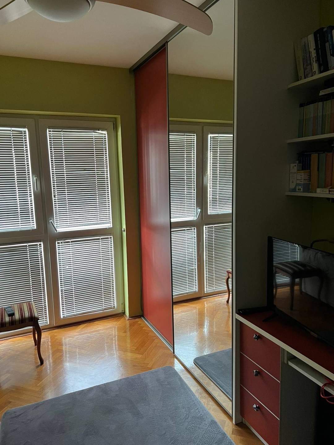 četvorosoban stan u centru Bara