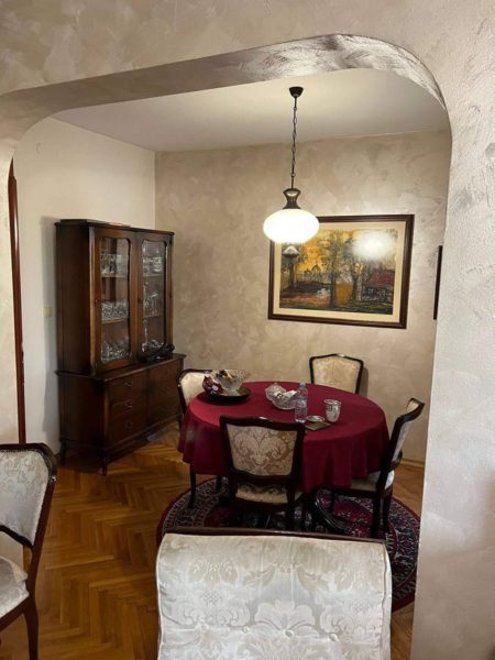 opremljen stan u centru Bara